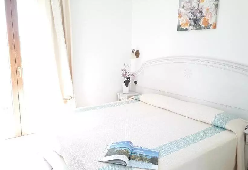 호텔 Castello Di Tavolara