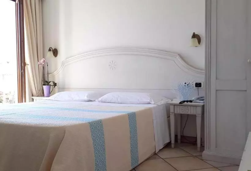 호텔 Castello Di Tavolara