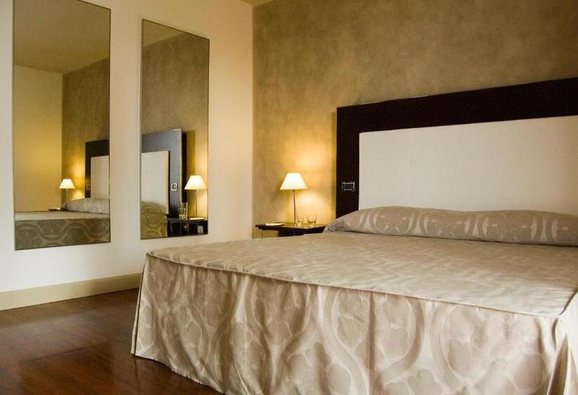 호텔 Cremona Palace