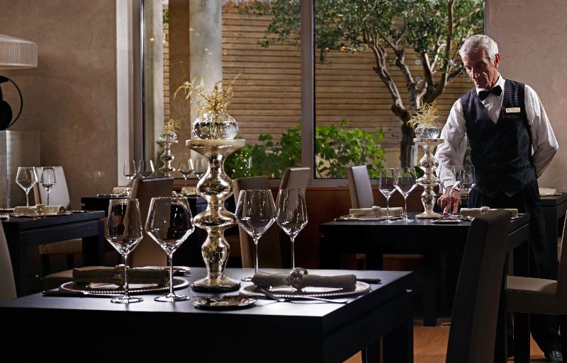 فندق Divani Escape