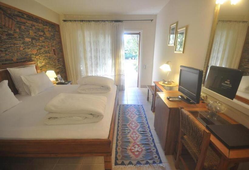 El Vino Hotel & Suites