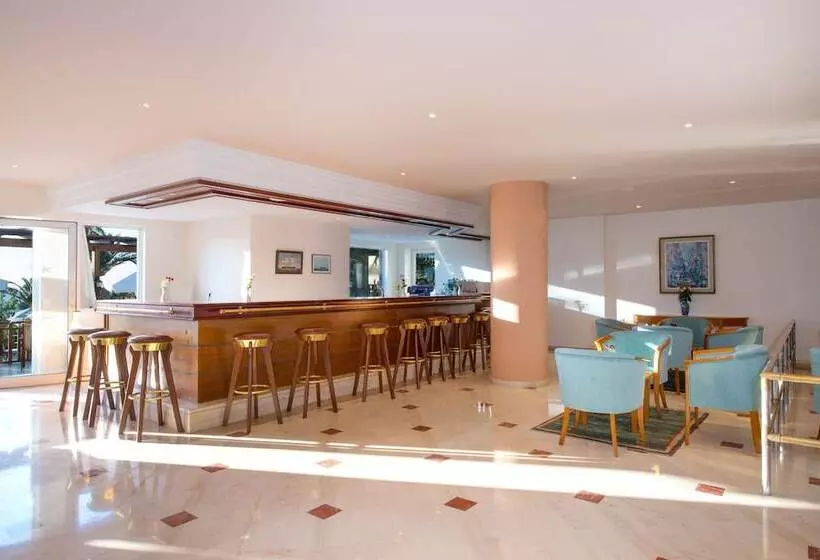 فندق Iberostar Waves Creta Panorama & Mare