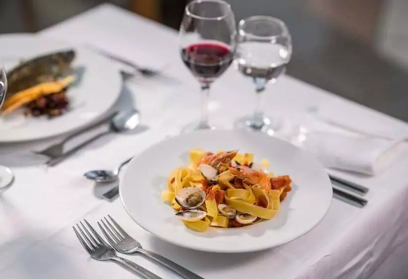 فندق Iberostar Waves Creta Panorama & Mare