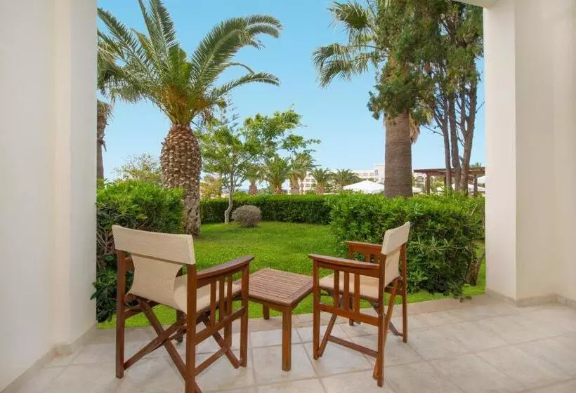 فندق Iberostar Waves Creta Panorama & Mare