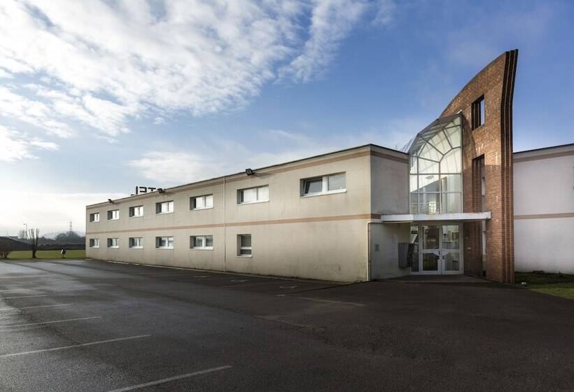 هتل Initial By Balladins Bethune