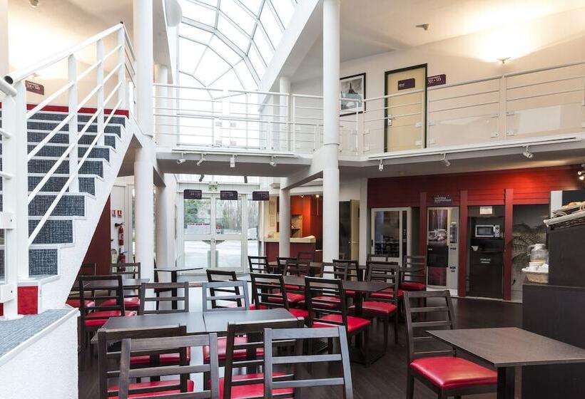 هتل Initial By Balladins Bethune