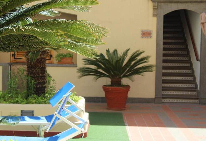 Отель La Filadelfia