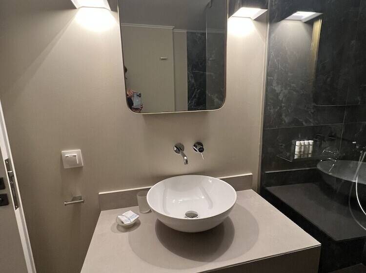 בית מלון כפרי Pantheon City