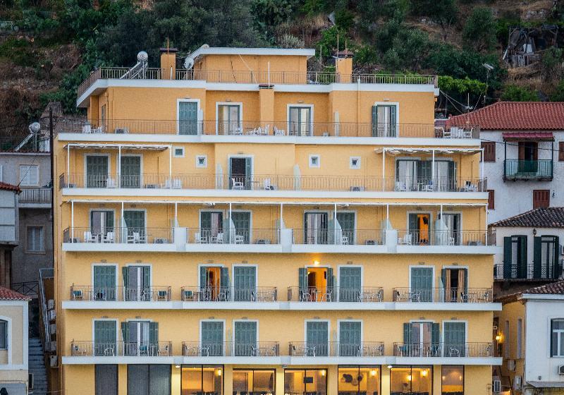 בית מלון כפרי Pantheon City