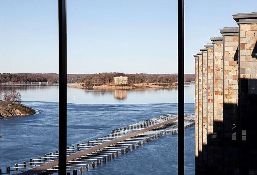 Отель Scandic Karlskrona