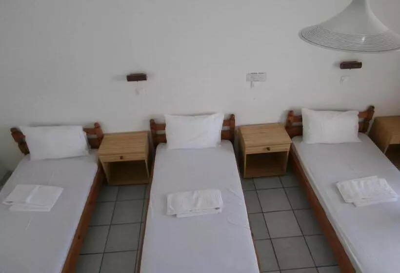 Hotel Skoufezis Studios