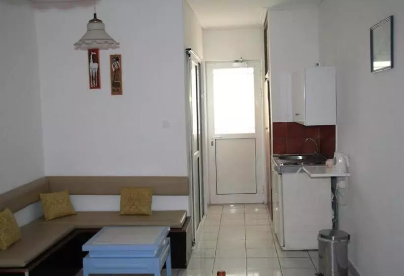 Hotel Skoufezis Studios