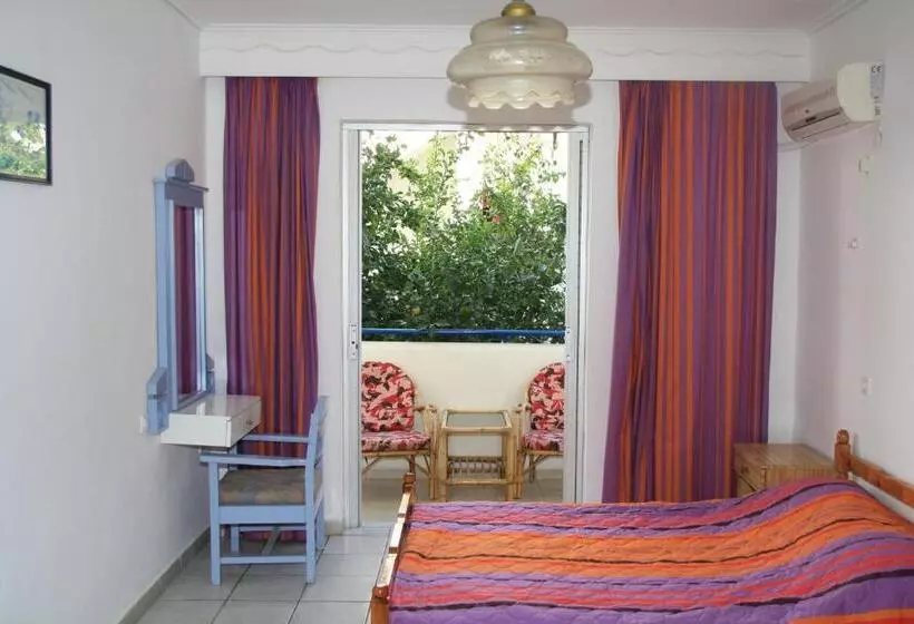 Hotel Skoufezis Studios