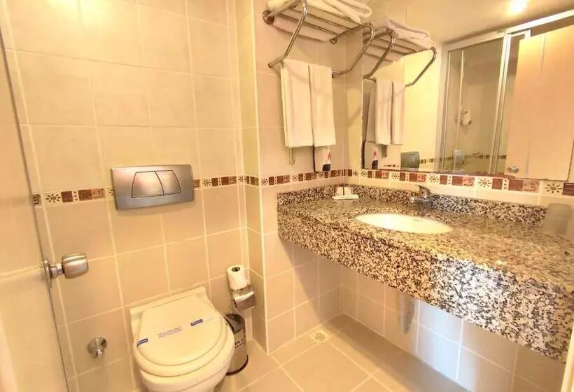 Отель Sunbeach Hill