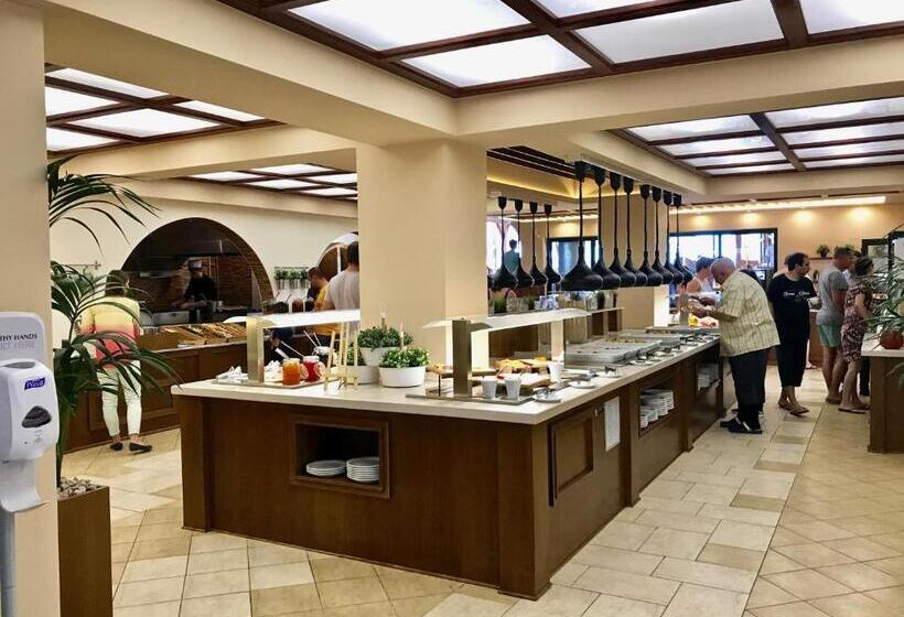 Отель Village Mare