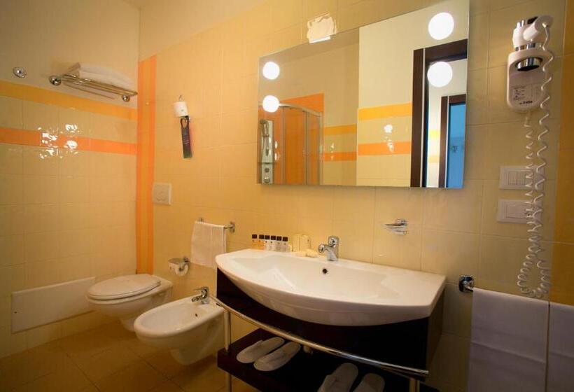 Riva Marina Resort   Cdshotels