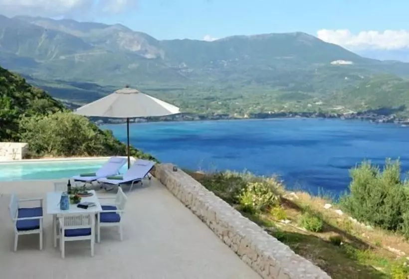 Urania Luxury Villas