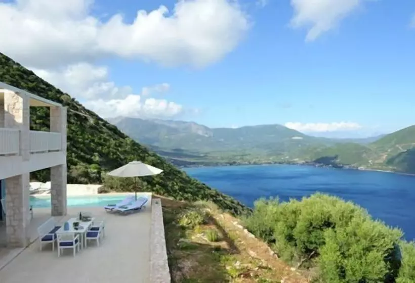 Urania Luxury Villas