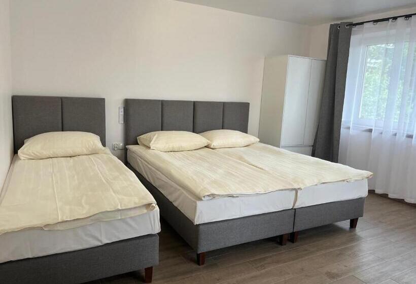 پانسیون Willa Modra