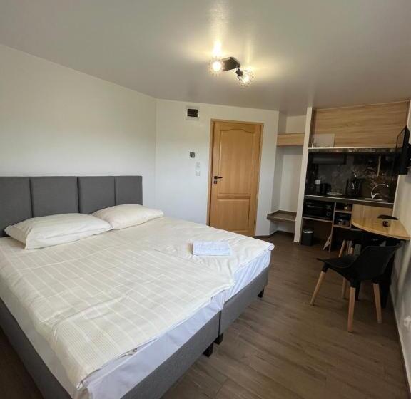 پانسیون Willa Modra