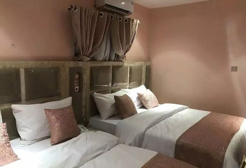 Royal Park Hotel And Suites