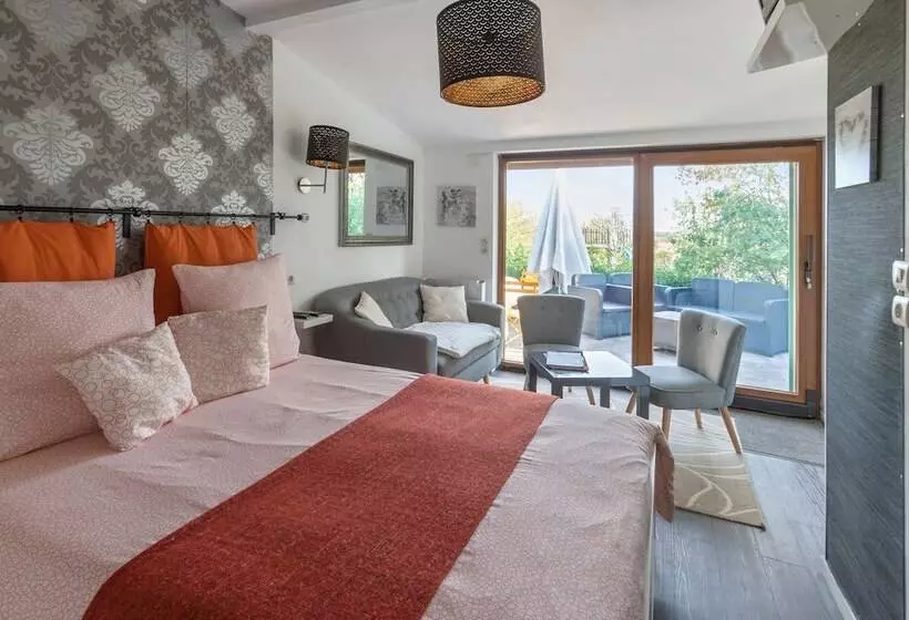 Aamiaismajoitus (B&B) Le Petit Flo