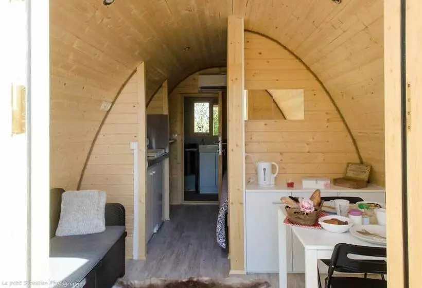 Aamiaismajoitus (B&B) Le Petit Flo