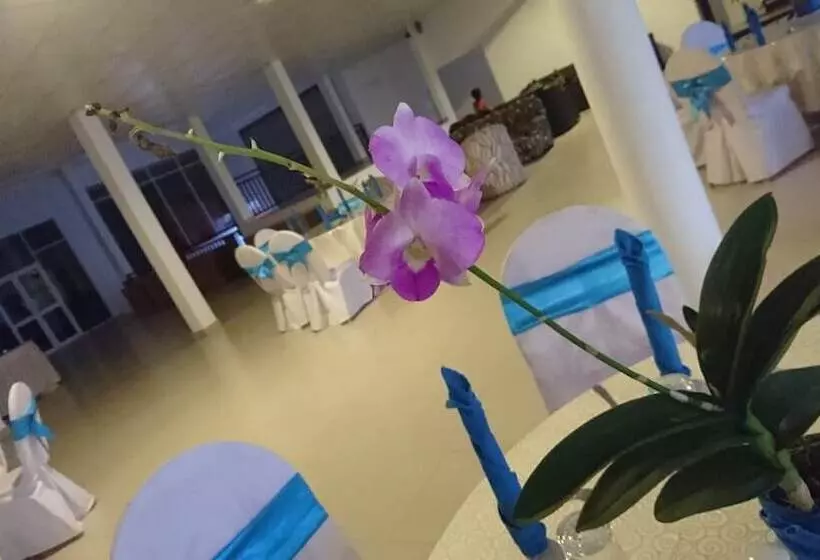 هتل K&k Country Resort