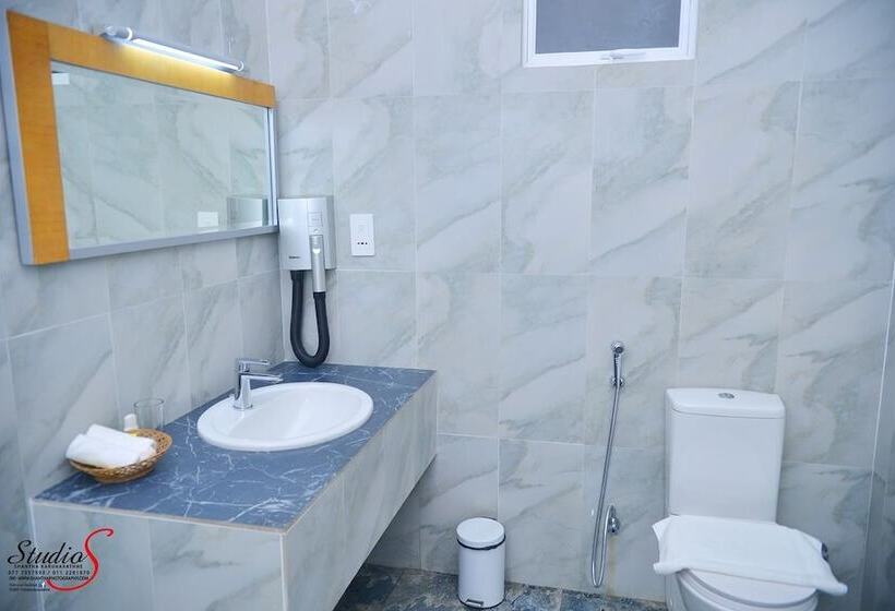 בית מלון כפרי K&k Country Resort