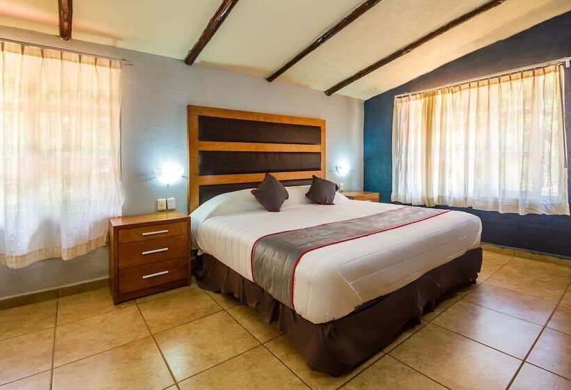 교외 호텔 Hacienda Coyotes