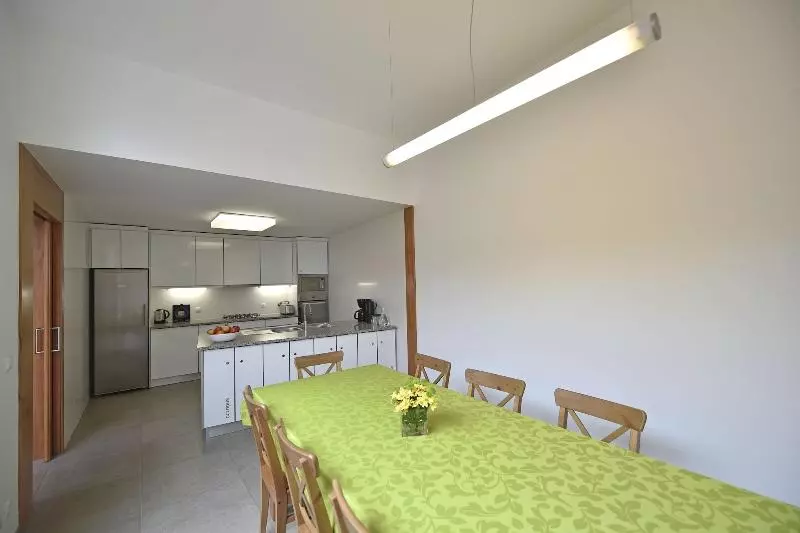 پانسیون Casa Da Baía Guest House