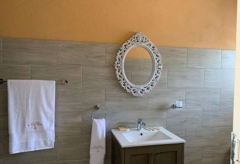 Пансион La Fiato Luxury Lodge