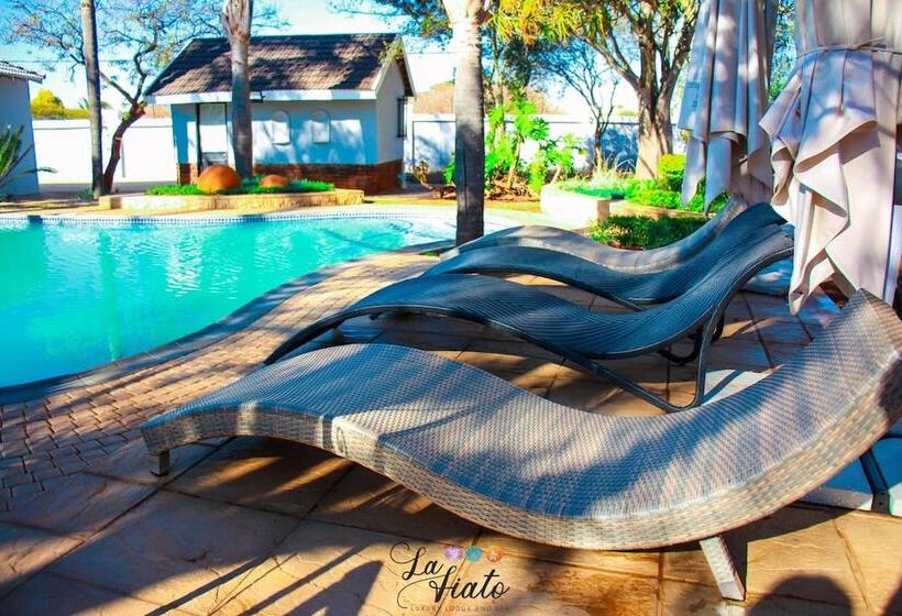 Пансион La Fiato Luxury Lodge