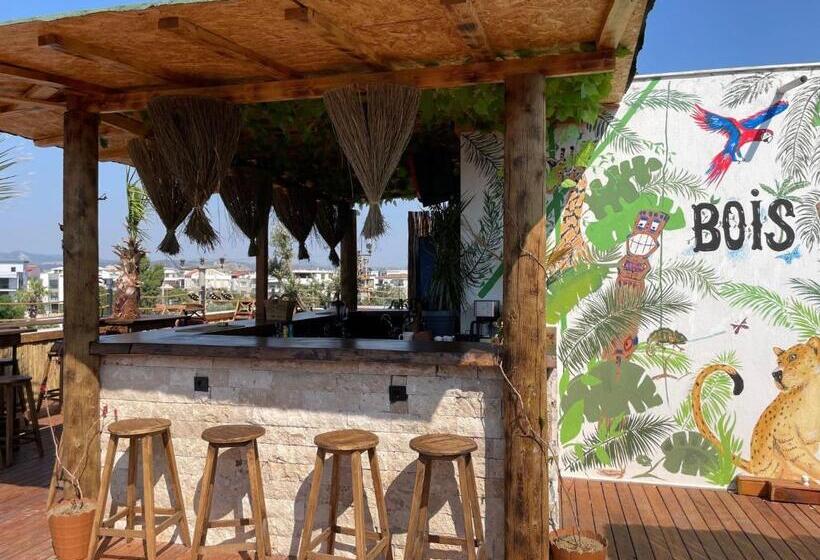 تختخواب و صبحانه Aurora Siğacik