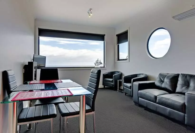 Hotelli Burnie By The Bay Apartments