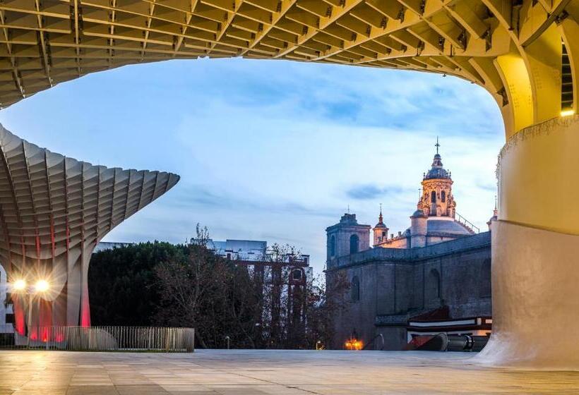 هتل Eurostars Guadalquivir