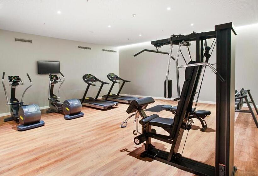 هتل Eurostars Guadalquivir