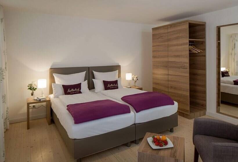 Hotel Hollerhofe  Zu Gast Im Dorf