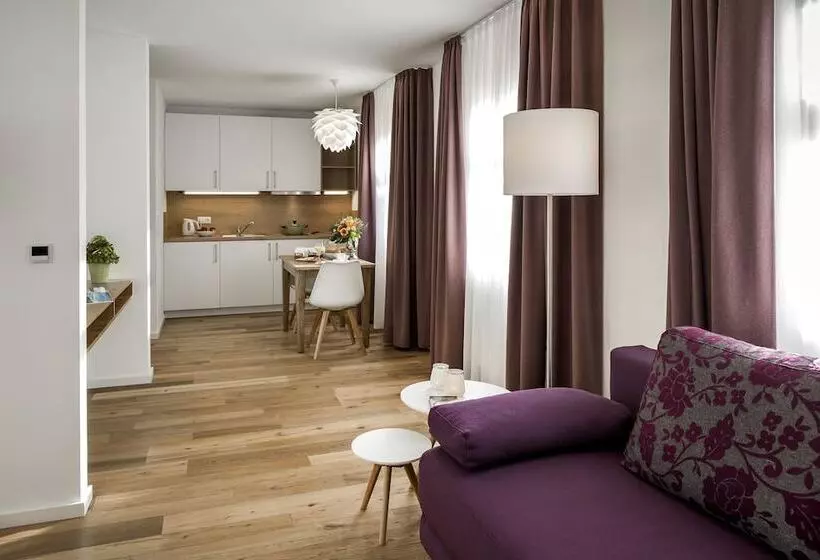 Hotelli Hollerhofe  Zu Gast Im Dorf