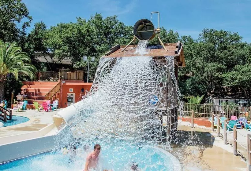 Hotelli Lagrange Vacances Camping Le Bois Fleuri