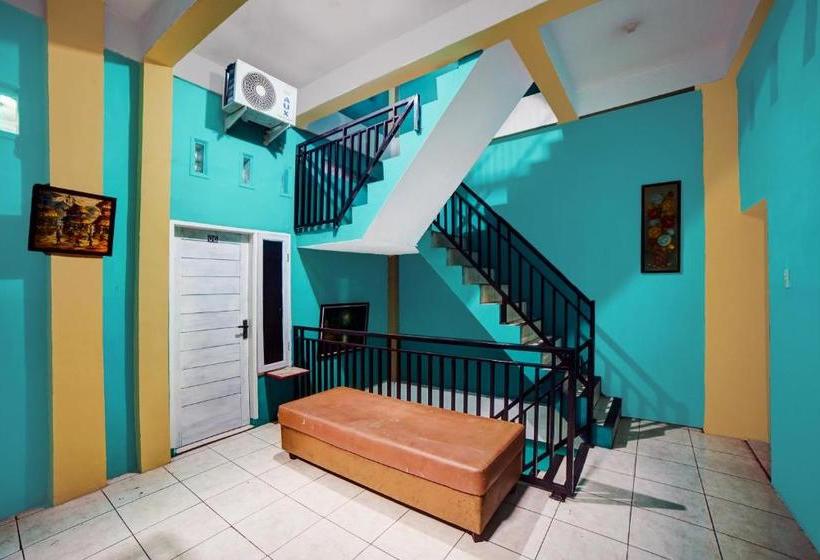 בית מלון כפרי Oyo 90515 Indah Guest House