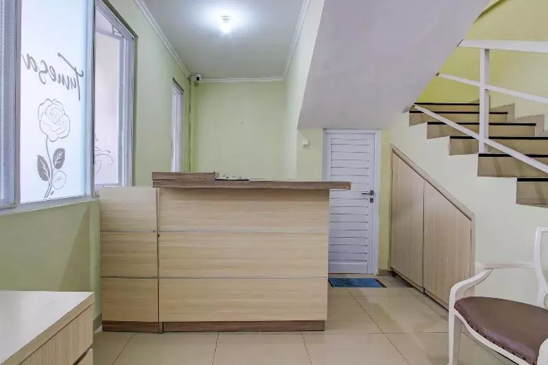 هتل Oyo 90549 Tumesa Homestay