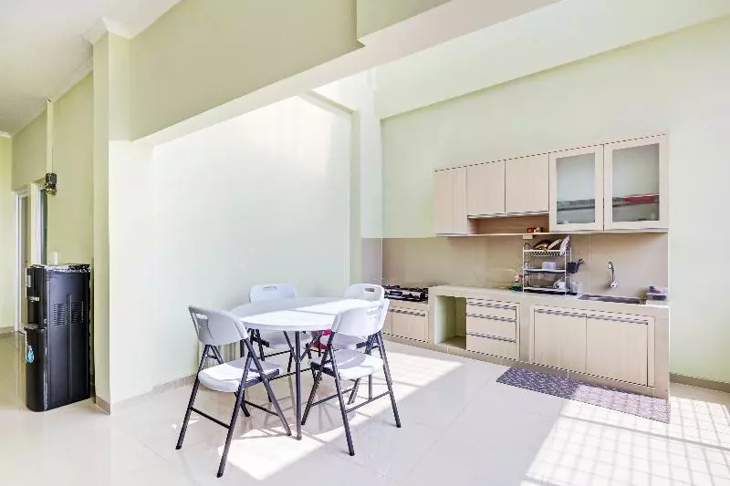 هتل Oyo 90549 Tumesa Homestay