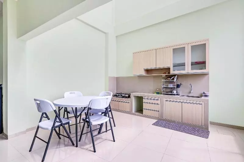 هتل Oyo 90549 Tumesa Homestay