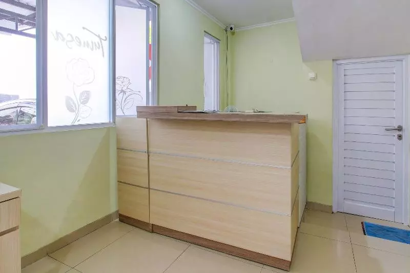 هتل Oyo 90549 Tumesa Homestay