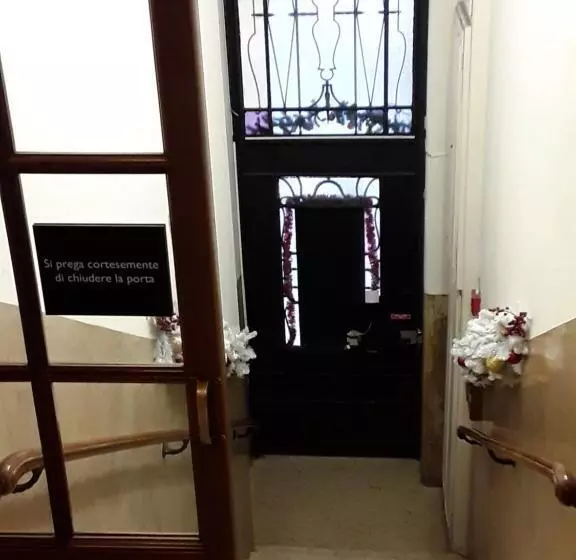 پانسیون Savoias