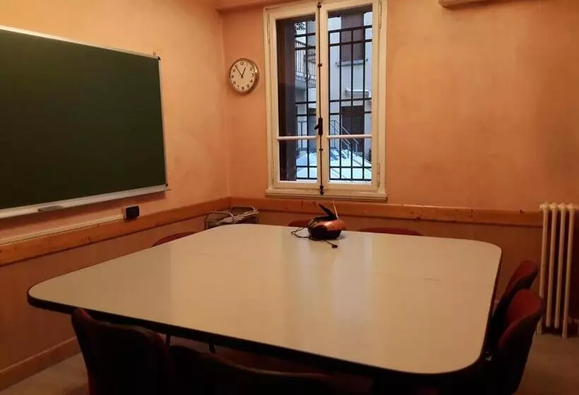 پانسیون Savoias