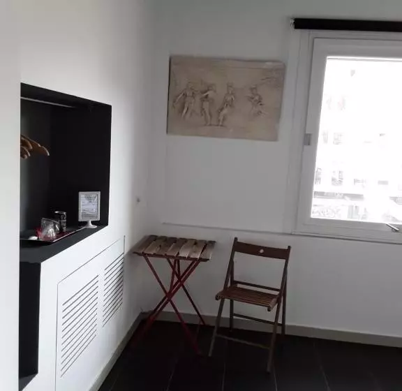 پانسیون Savoias