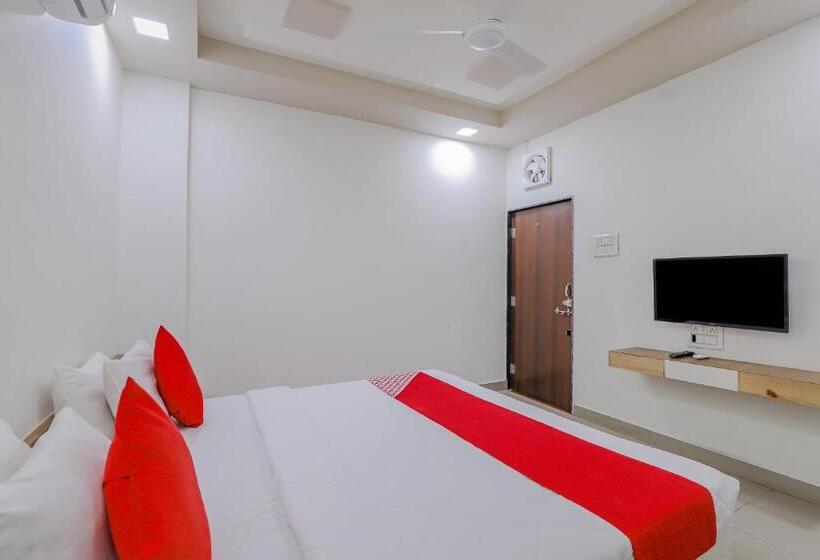 Hotel Oyo 80936  Maldhari