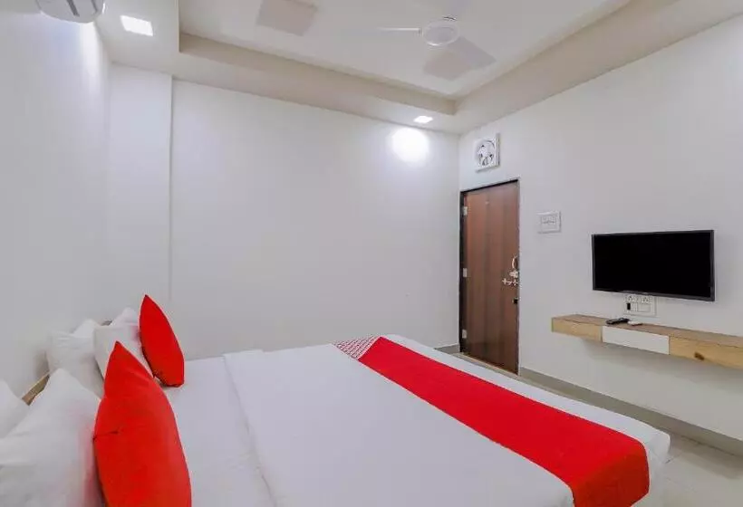 ホテル Oyo 80936  Maldhari
